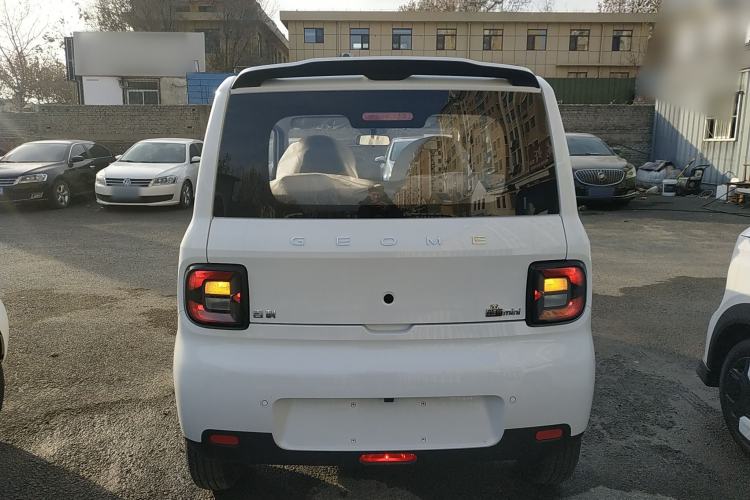 Used  Panda 2025 210 km – Yuanqi Bear
