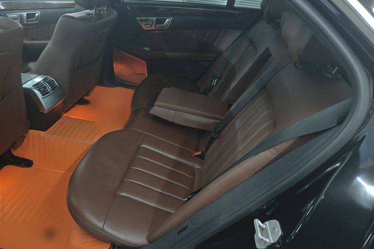 Used Mercedes-Benz E-Class 2014 E 260 L Luxury Model
