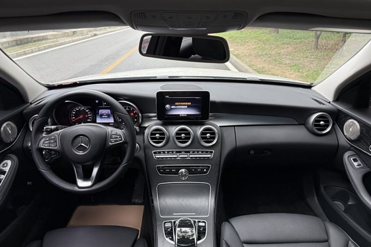 Used Mercedes-Benz C-Class 2017 Facelift C 200 Station Wagon
