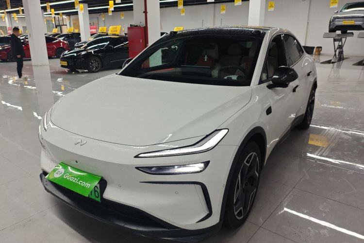 Used ONVO L60 2024 60 kWh Rear-Drive Version