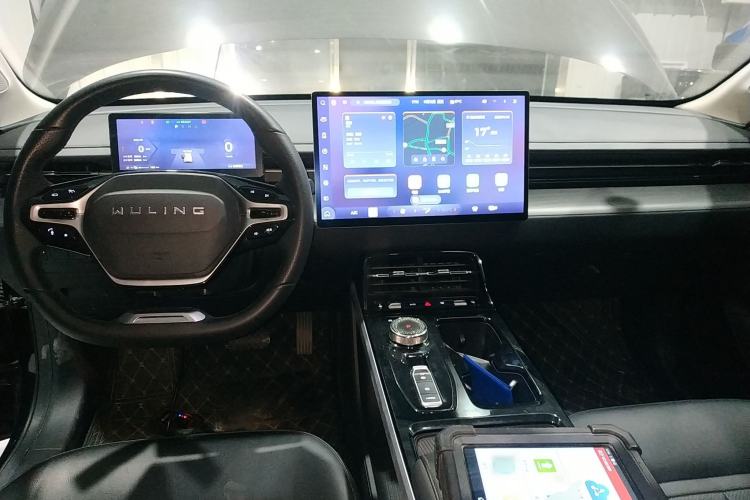 Used Wuling Xingguang 2024 Co-Creation Edition 510 Advanced Model
