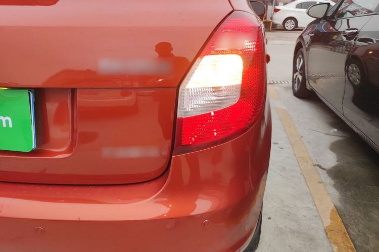 Used Skoda Fabia 2014 1.4L Manual Crystal Edition
