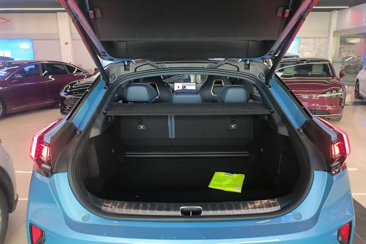 Used Zeekr 001 2025 WE Edition 100 kWh Rear-Wheel Drive