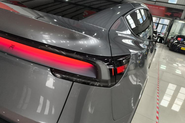 Used Tesla Model Y 2025 Long-Range All-Wheel Drive First Edition
