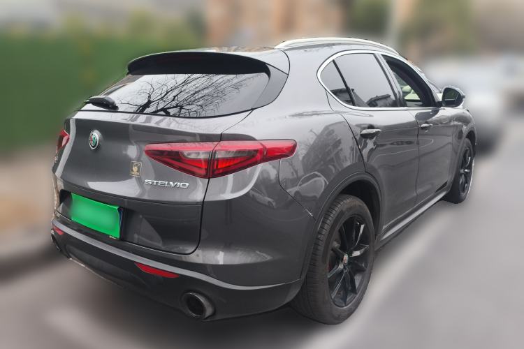 Used Alfa Romeo Stelvio 2017 2.0T 280HP Luxury Edition