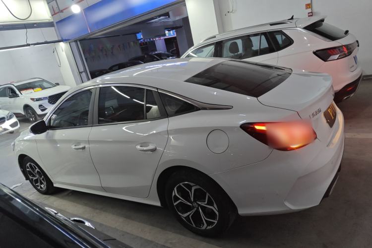 Used MG 5 2021 180 DVVT CVT Youth Luxury Edition
