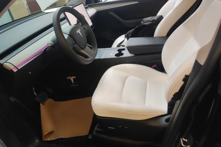 Used Tesla Model Y 2024 Long-Range All-Wheel-Drive Version
