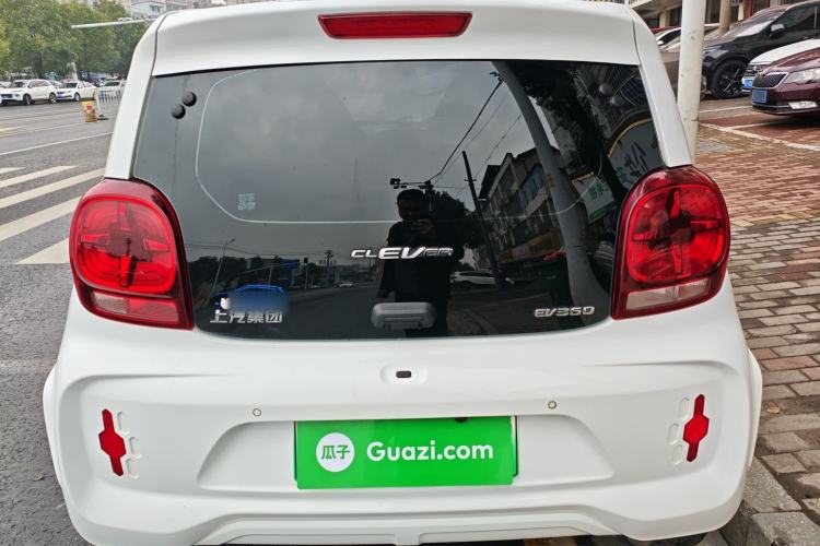 Used Roewe Clever 2021 302 km New Four-Seater Super-Efficient Version
