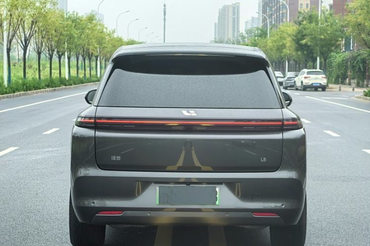 Used Li Auto L8 2023 Pro Model
