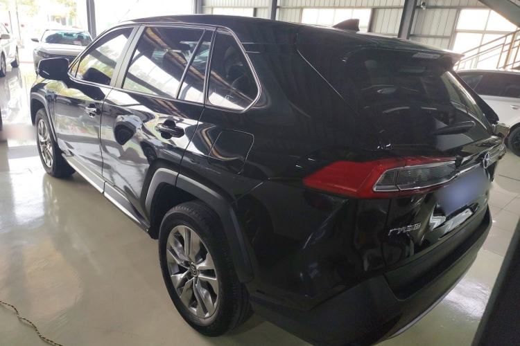 Used Toyota Wildlander 2022 2.0L CVT Two-Wheel Drive Luxury Edition
