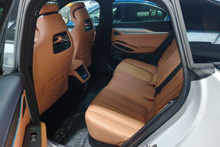 Used BYD Song L EV 2025 Intelligent Driving Version 662 km LiDAR Excellence Edition
