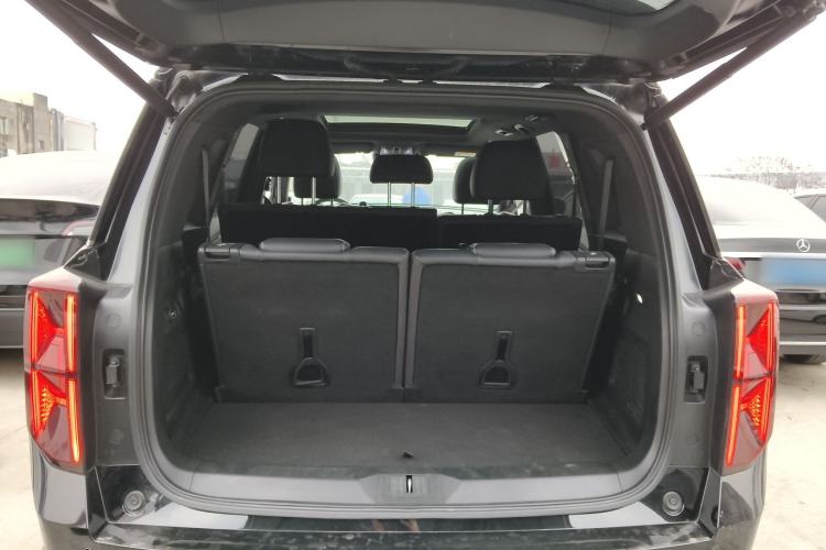 Used GAC Trumpchi GS8 2022 Linghang Series 2.0 TGDI Two-Wheel-Drive Luxury Smart Connectivity Version (7 Seats)
