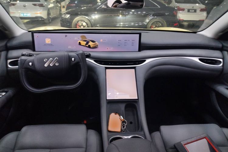 Used  L6 2024 Max Standard Edition
