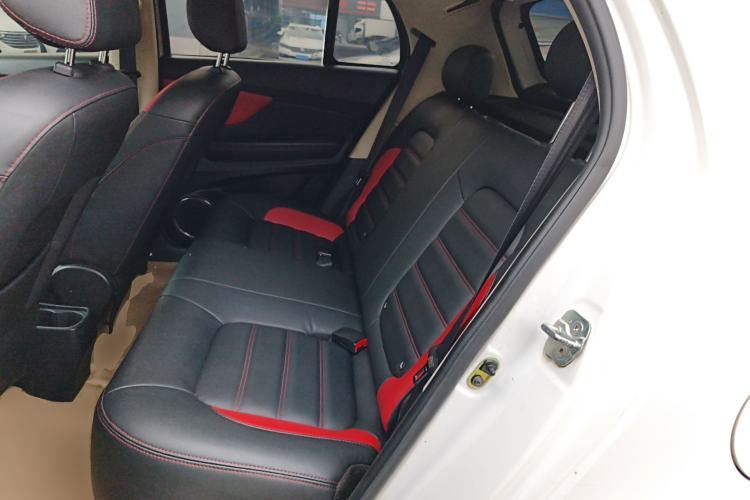 Used Haval H1 2015 1.5L Manual Luxury Model
