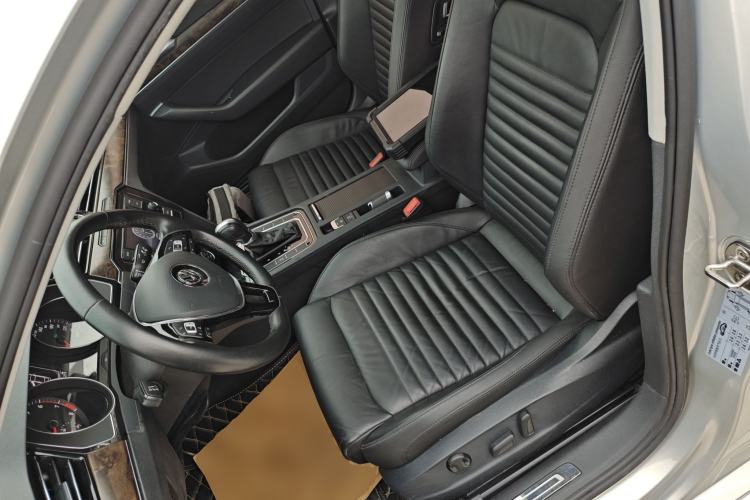 Used Volkswagen Magotan 2018 Facelift 330TSI DSG Luxury Model