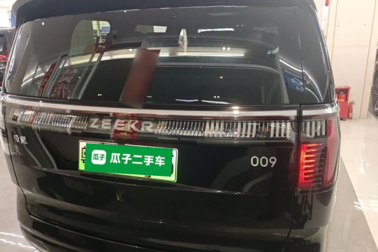 Used Zeekr 009 2022 WE Edition
