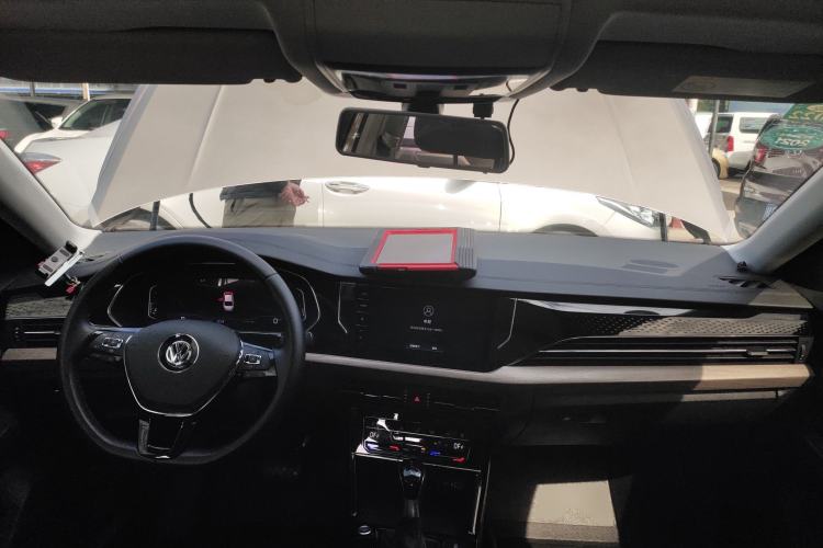 Used Volkswagen Passat 2020 330TSI Luxury Edition China VI
