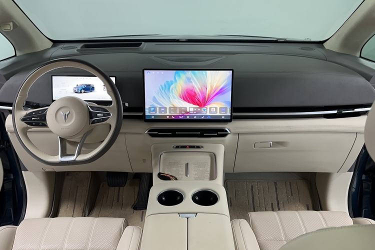 Used VOYAH Dream 2025 PHEV Four-Wheel-Drive Flagship Version – Qiankun Edition
