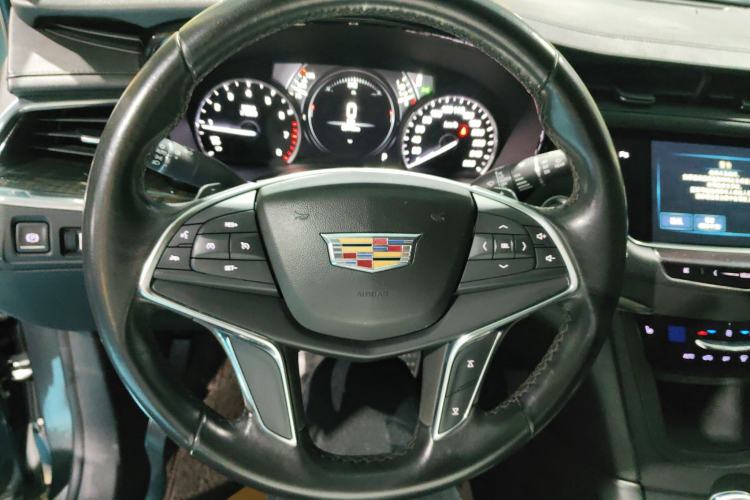 Used Cadillac XT5 2018 25T Luxury Model
