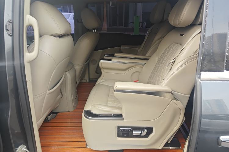 Used Buick GL8 2018 28T Luxury Model China VI Standard
