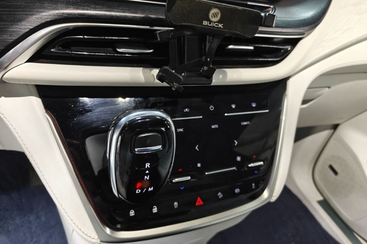 Used Buick GL8 2020 Avenir Avia Four-Seat Luxury Edition
