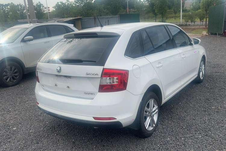 Used Skoda Rapid Spaceback 2014 1.4 TSI DSG Trend Edition
