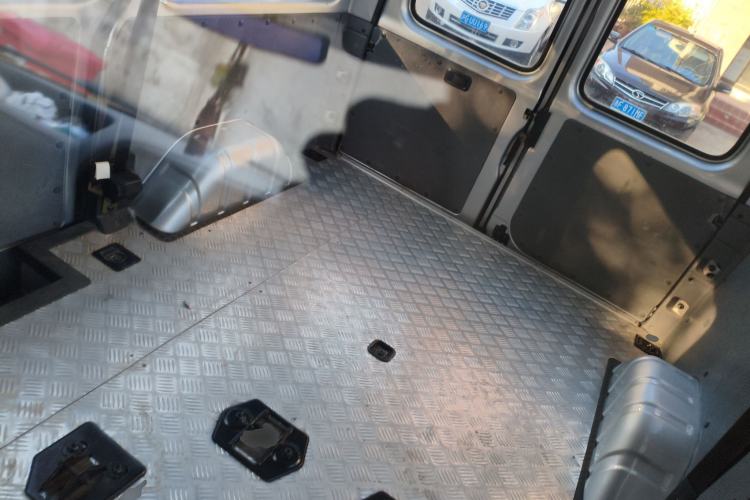 Used JMC Transit 2019 2.8T Commercial Version Short Wheelbase Mid-Roof 6-Seater China VI JX493