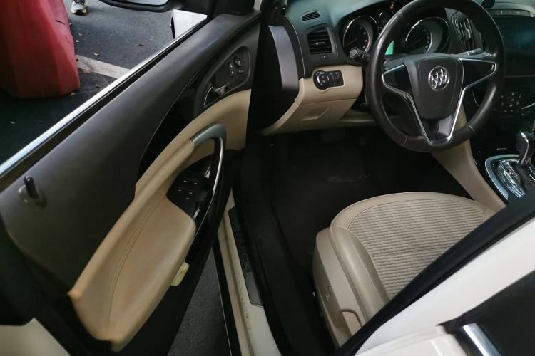 Used Buick Regal 2015 2.0L Leading Fashion Edition
