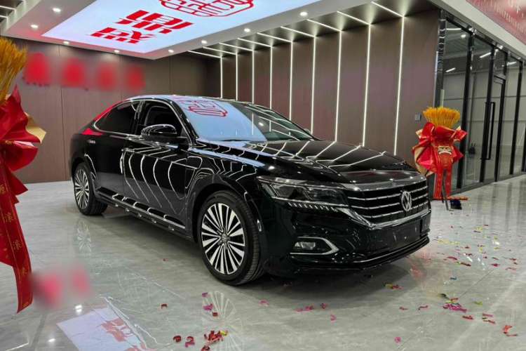 Used Volkswagen Passat 2019 330TSI Luxury Edition China VI Standard
