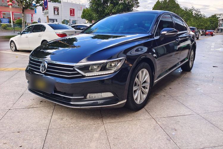 Used Volkswagen Magotan 2019 330TSI DSG Leading Edition China V Standard
