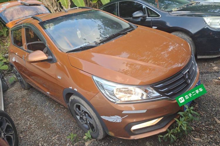 Used Baojun 310 2017 1.5L Automatic Fashion Model
