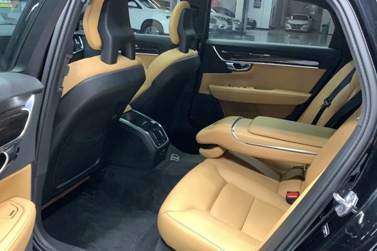 Used Volvo S90 2017 T4 Zhiyuan Edition
