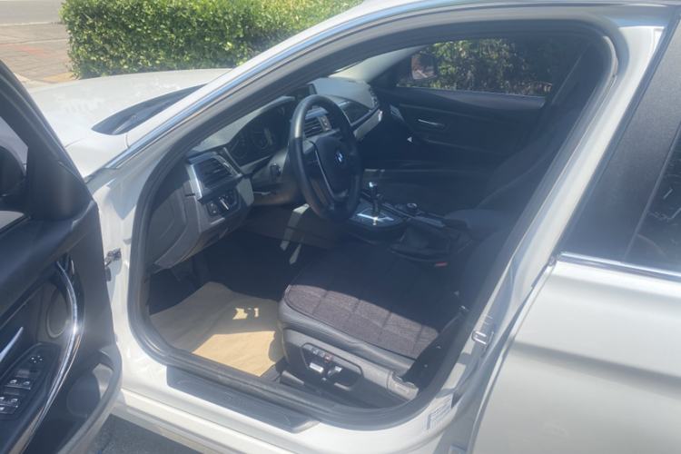 Used BMW 3 Series 2016 316Li Fashion Model
