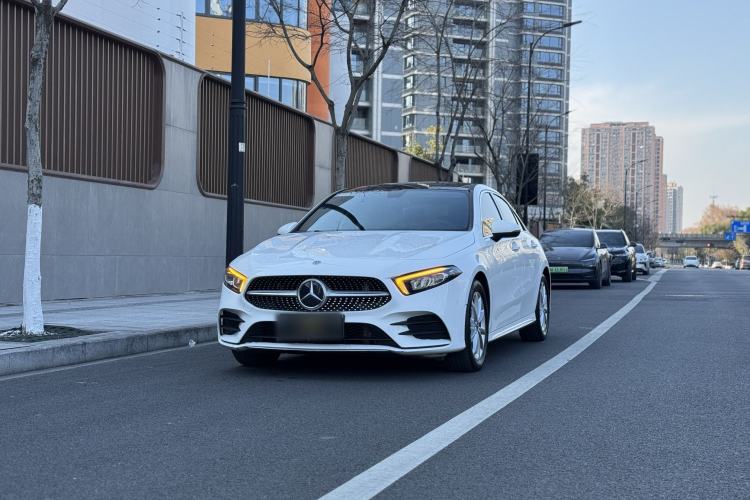 Used Mercedes-Benz A-Class 2021 A 200 L Sport Sedan Fashion Model