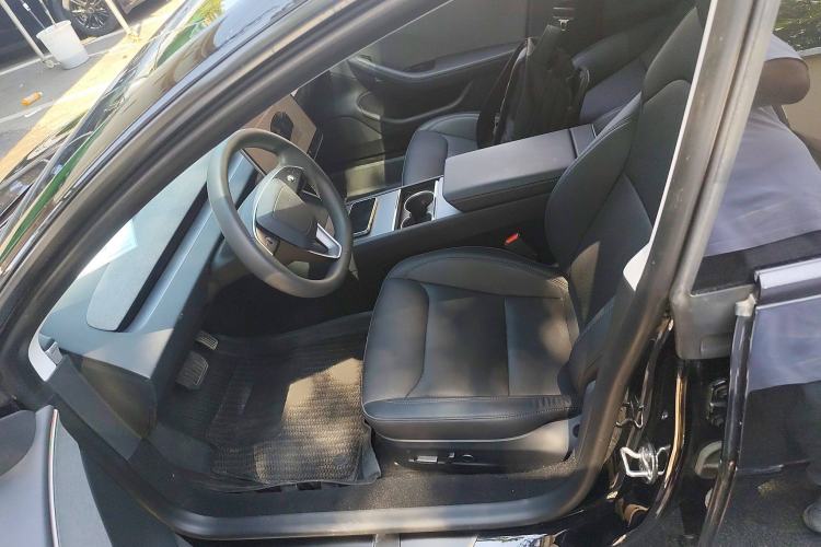 Used Tesla Model 3 2023 Rear-Wheel-Drive Version
