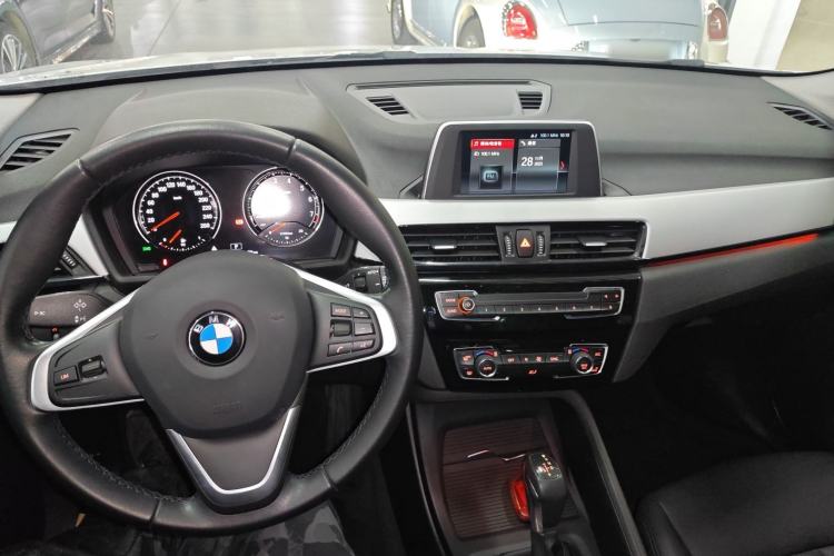 Used BMW X1 2018 sDrive20Li Leading Model
