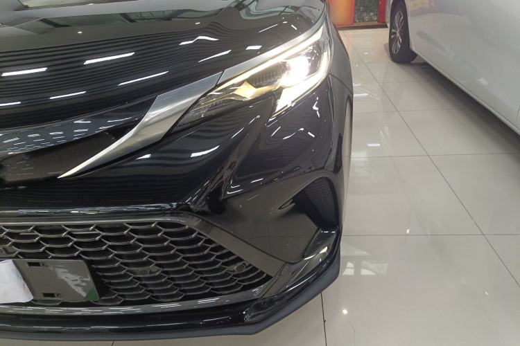 Used Toyota Granvia 2023 2.5L Hybrid Prestige PLUS Edition
