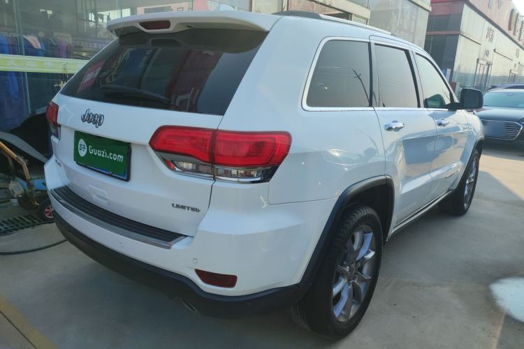 Used  Grand Cherokee 2015 3.0L Elite Navigation Edition
