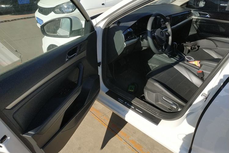 Used Volkswagen Lavida 2022 1.5L Automatic Comfort Edition
