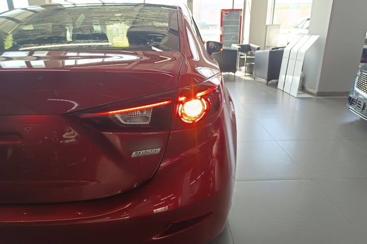 Used Mazda Mazda 3 Axela 2017 Sedan 1.5L Automatic Luxury Model Emission Standard China V
