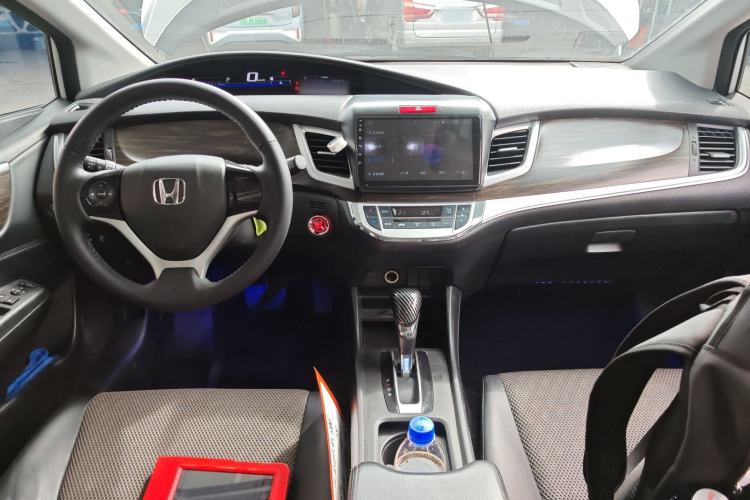 Used Honda Jade 2017 1.8L automatic Comfort version 5 seats
