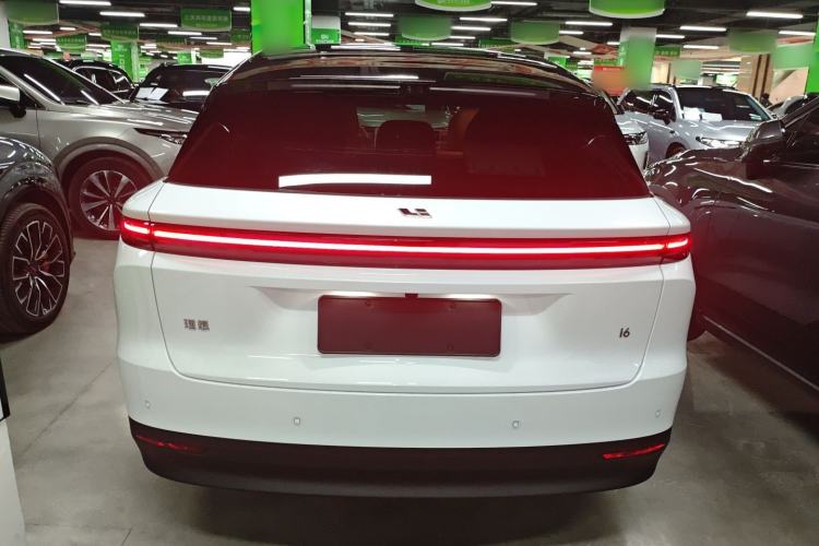 Used Li Auto Li Auto i6 2025 Model Two-Wheel-Drive Standard Type
