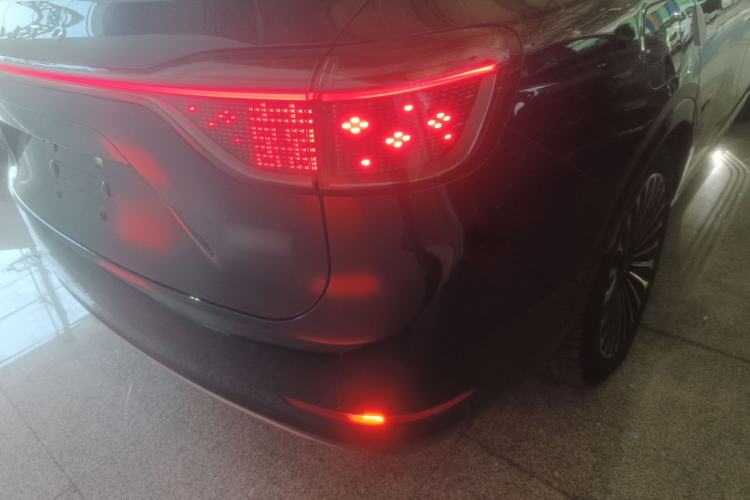 Used Hima AITO M9 2024 Range-Extended Ultra Version 42 kWh 6-Seater Model
