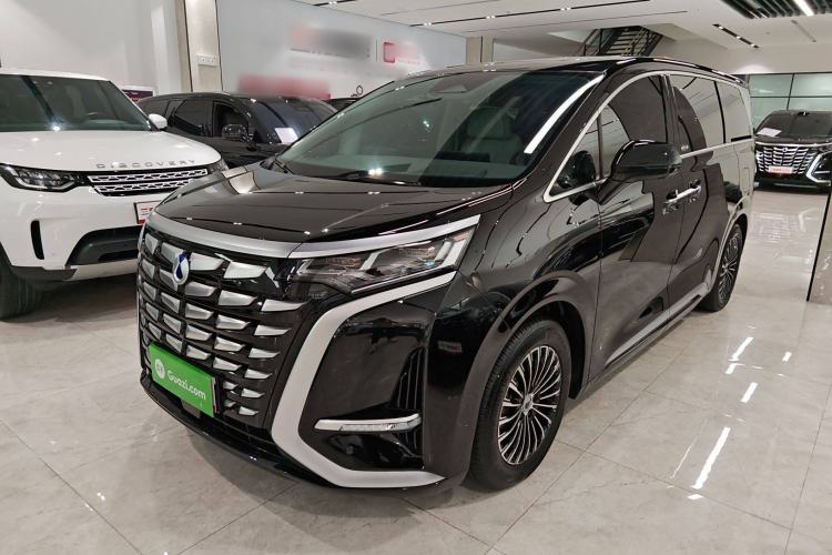 Used Denza D9 2022 DM-i 970 Four-Wheel Drive Prestige Model
