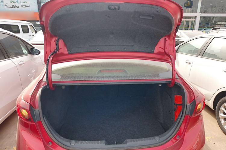 Used Mazda Mazda 3 Axela 2016 Sedan 1.5L Automatic Comfort Model