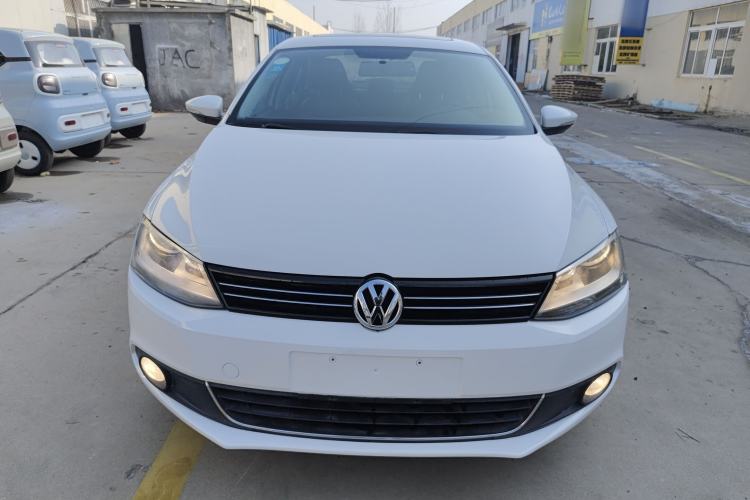 Used Volkswagen Sagitar 2015 1.6L Automatic Comfort Model
