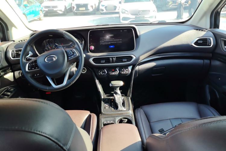 Used GAC Trumpchi GS4 2018 235T Automatic Two-Wheel Drive Luxury Smart Connectivity Millionth Anniversary Edition