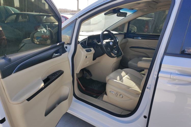 Used Buick GL8 2023 ES Lu Zun Deluxe Model
