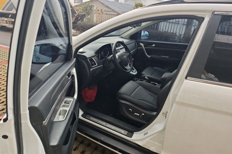 Used Haval H6 2015 Sport Edition 1.5T Automatic Two-Wheel Drive Luxury Model