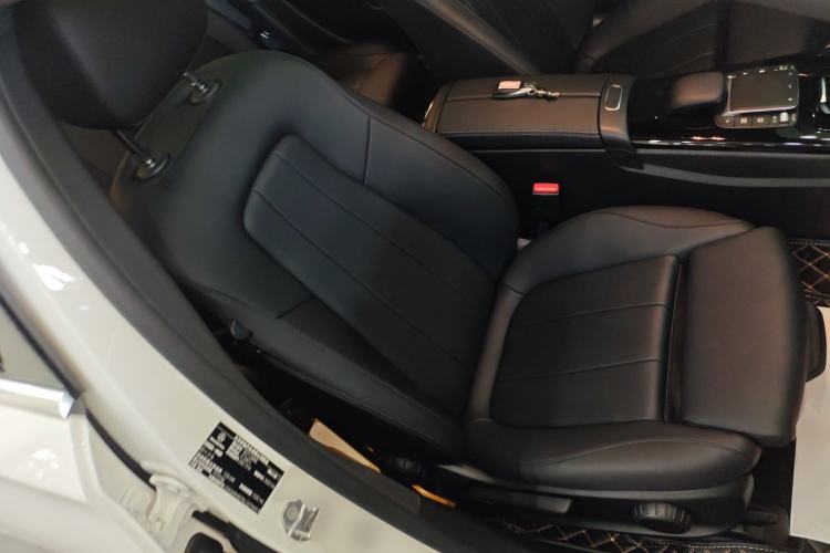 Used Mercedes-Benz A-Class 2022 Restyled A 200 L Sport Sedan Fashion Version
